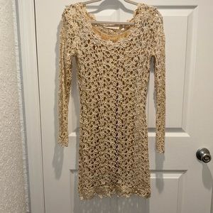Severin Women Beige Lace dress Sz 4